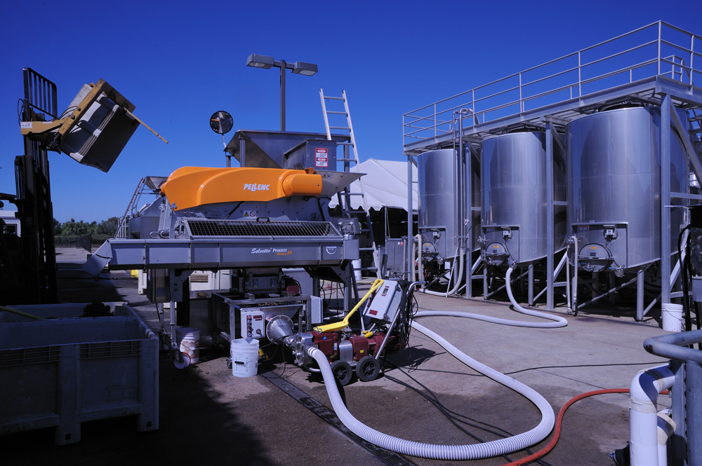 winemaking, wine tanks